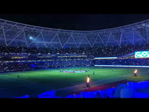 West Ham v Seville 60000 Hammers fans singing Bubbles, what an atmosphere