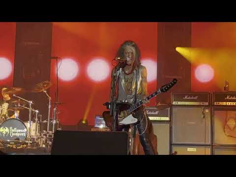 Hollywood Vampires - "Bright Light Fright" - Olympiahalle, Munich, Germany 2023-06-24