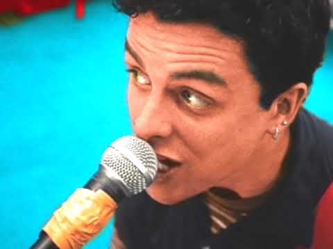 Green Day - Basket Case Lyrics And Videos