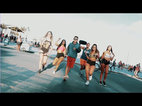 MC GATO E MC LARA - ENTREI NO CLIMA BALANCEI BALANCEI - CLIPE OFICIAL