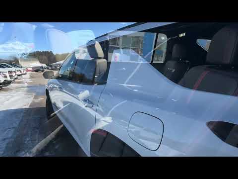 2026 Chevrolet Traverse AWD 4dr RS in White for sale at Boyer Chevrolet Buick GMC Bancroft in Bancroft, ON