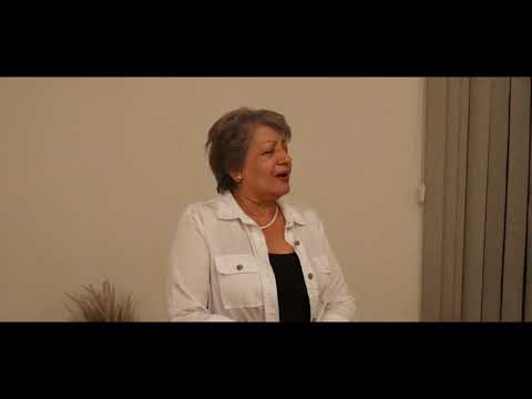 Fatbardha Sulejmani VEli – Nuk rroj une dot pa ty  Shoqëron ne piano Elda Rako