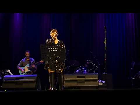 Hazal - Görmeseydim @Bağlarbaşı Kültür Merkezi 13.10.2022