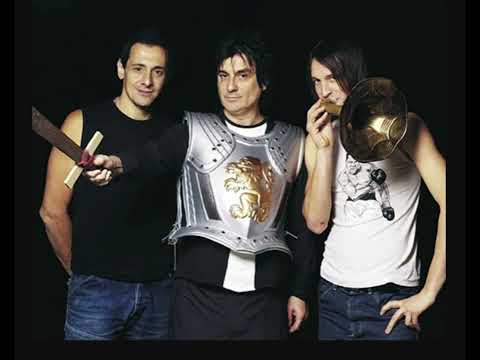 Divididos - Sobrio a las Piñas (con voz) Backing Track