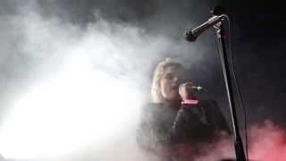 Sky Ferreira - One LIVE HD (2013) Los Angeles El Rey Theatre