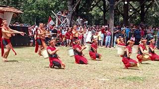 Download lagu Tarian Adat Dayak Nugal Gawia sowa Bengkayang mp3