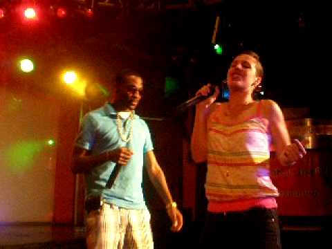 muGz & Shiness performing @ Fuzzy's