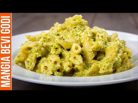 Penne al pesto di zucchine