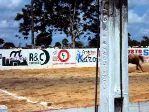 Robison em Jn winnin Games (Rainha) boi de bater.