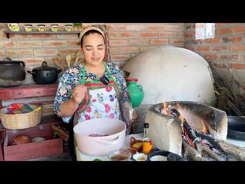 How to Make Steak with Onions | Let's Cook with Cristina