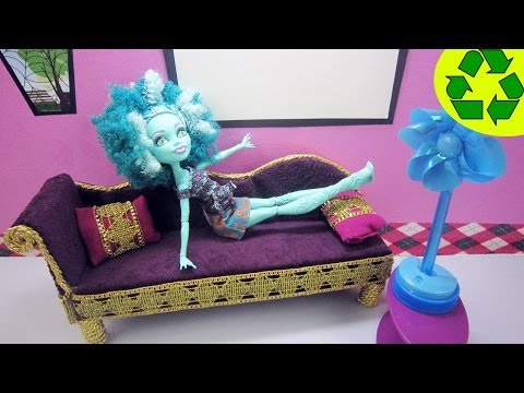 How to make a doll fan - Recycling - Really Works - Doll Crafts - simplekidscrafts