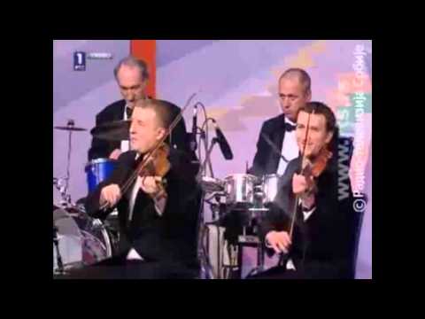 Mira Karanikolić- Žikina šarenica 03. 2013.