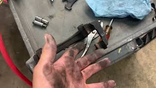 2017 Lincoln Continental Front Brake Pads and Rotors