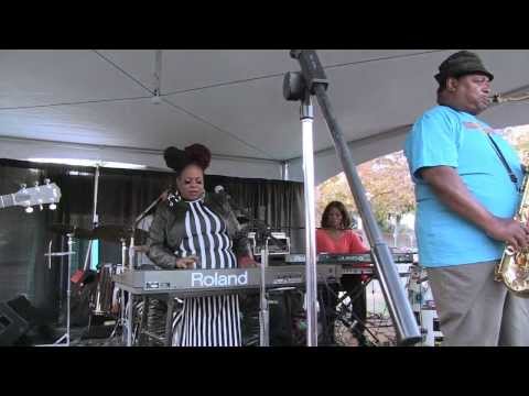 Medicine Ball Band 2013 Splashpad 10th Anniversary featuring Lady Bianca [OFFICIAL VIDEO]