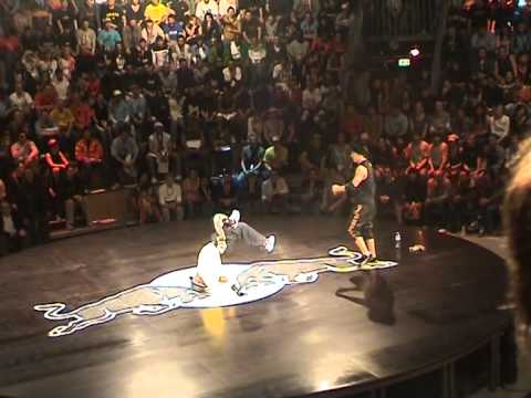 red bull bc one 2005   cico vs pelezihno (rare HQ footage)