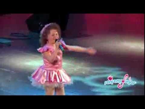 Maria Cristina Craciun - Meraviglia di Essere Bambino ('SanremoJunior 2010 @ Live) - HD