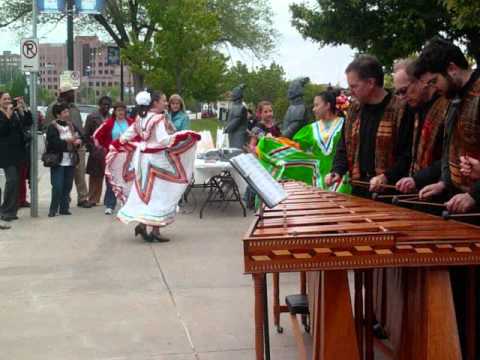 Marimba Sol de Chiapas Mexican Marimba Band -- vid1
