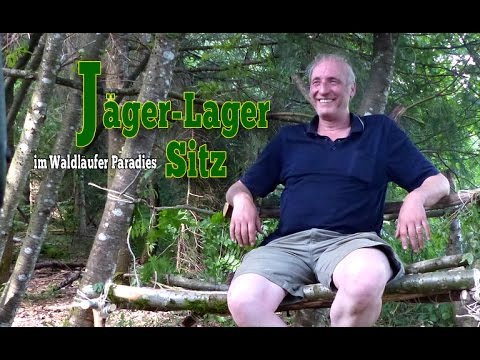 Sitz gebaut im Waldläufer Paradies - Bushcraft Woodcraft