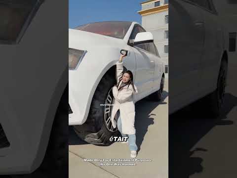 Elle a acheté une voiture géante mais ouvrir la porte est devenu un déf