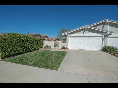 FOR RENT: 25632 Ramada Dr, Santa Clarita, CA 91355