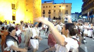 preview picture of video 'Aplec Mariola Onil 05-07-2014 - Fandango a la Plaça i Jota de Banyeres al Sarau'