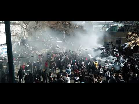 "All Boys vs Chicago (Ponga huevo Blanco y Negro te vinimos a ver) La Peste Blanca" Barra: La Peste Blanca &bull; Club: All Boys