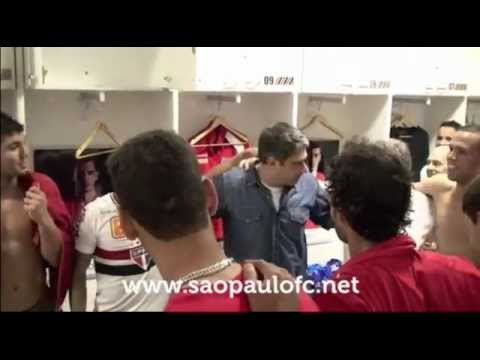 William Bonner no vestiário, após São Paulo 2x0 Avaí