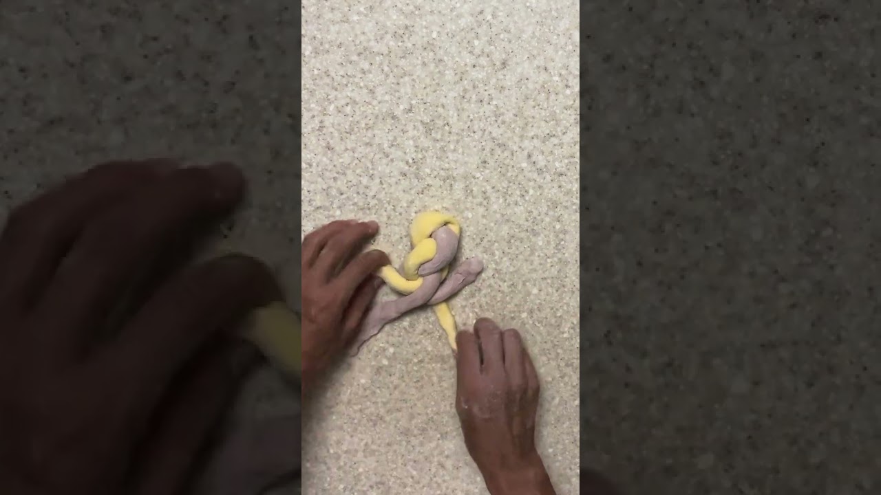 クロスの時、必ず右手が上！