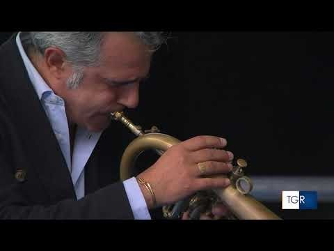 Paolo Fresu & Quartetto Alborada - Lascia ch'io pianga | Official Live