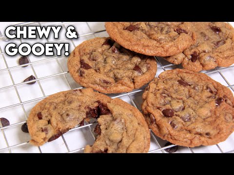 The MOST Perfect Chocolate Chip Cookies! Crunchy Outside, Soft & Chewy Inside!