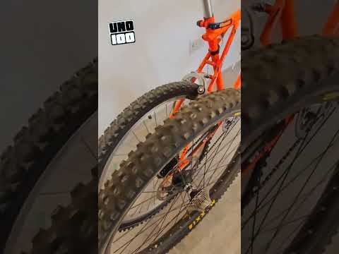 Diferencia entre un arueds 29 y 26 #bicicleta #downhillmtb #bicicletavintage #mtb #ciclismo