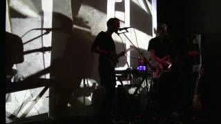 SICKER MAN & KIKI BOHEMIA - 'lights' - live at PUNCTUM