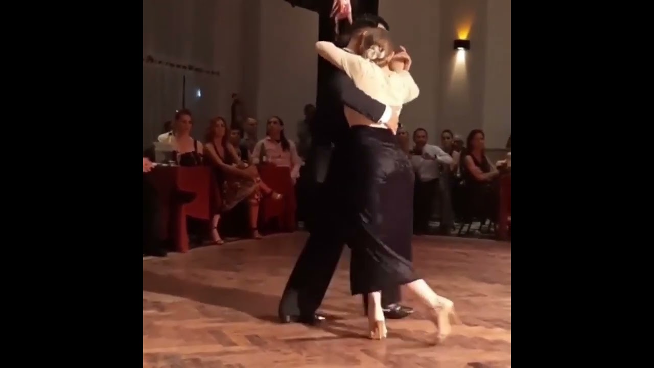 Juan Manuel Rosales y Liza Rosales 😍🤍 Follow @tangoexpo #tango #shorts horts