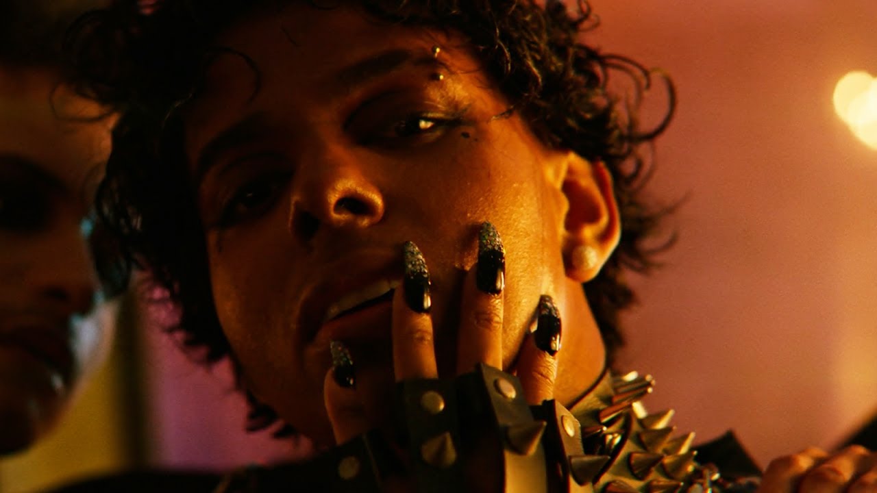 Ella & Aretuza Lovi - Pessoa Certa (Vídeo Oficial)