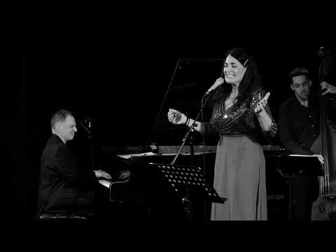 The Shadow of your smile, Fiona Fergusson & John Di Martino Trio