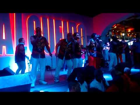 Senhora do ventre do mundo