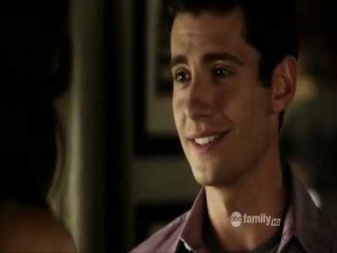Pretty Little Liars - Wren kisses Spencer - 02x12