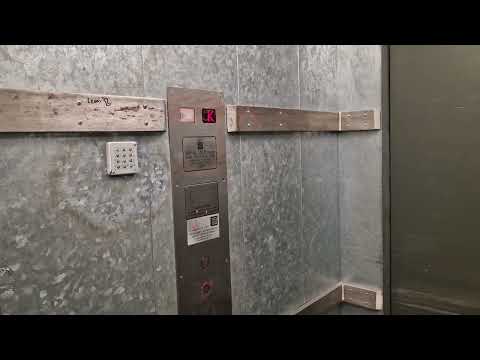 MP H Safetybreak spaß (Safetybreak fun with an MP H lift) @Marktplatz 13, 4202 Hellmonsödt