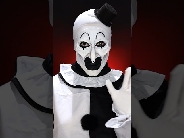 Vídeo relacionado con Máscara de terrifier Art the Clown, disfraz de terrificador de payaso, máscara de terror aterrador del payaso asesino, máscara de Joker para Halloween, cosplay, accesorios de disfraz de cabeza