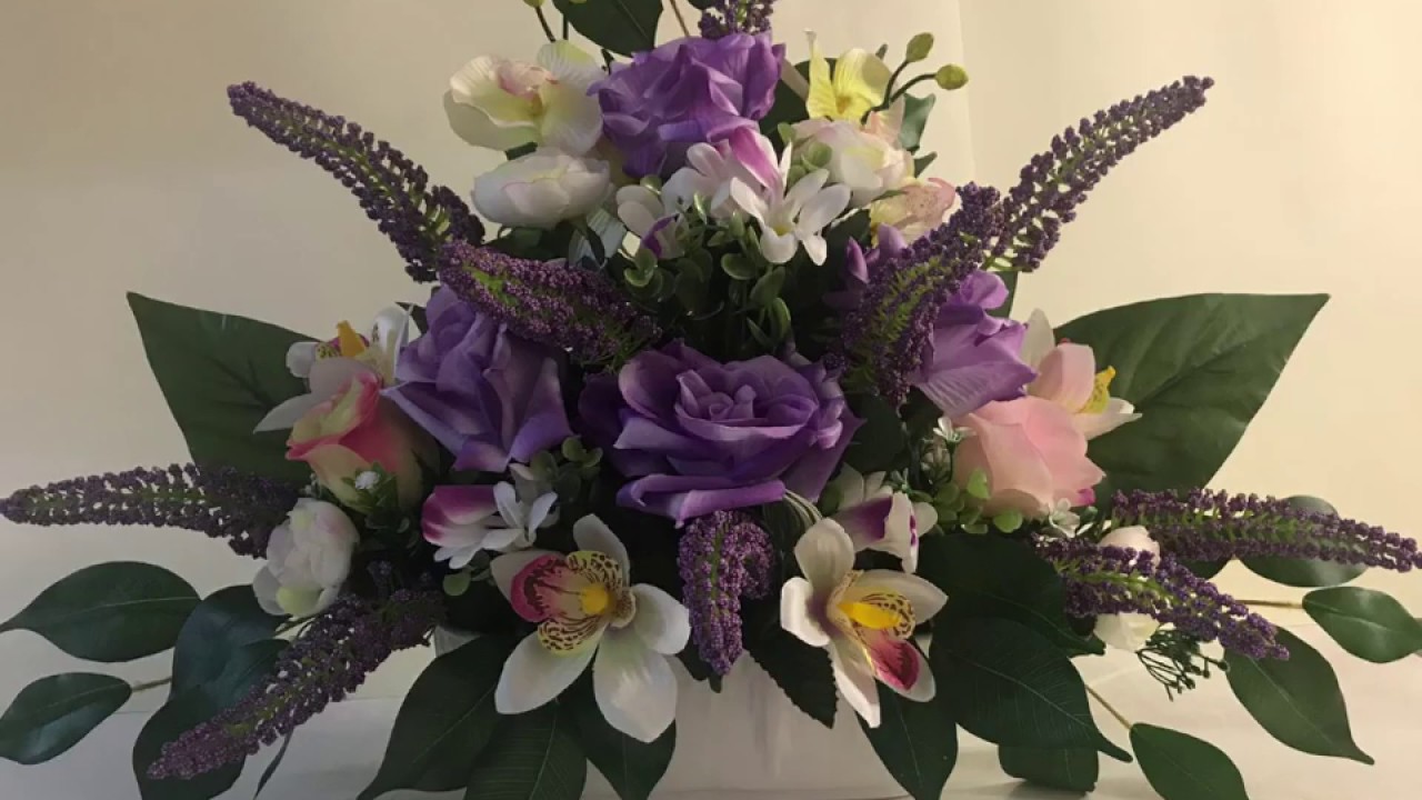 Centros de flores de bazar Manolo.