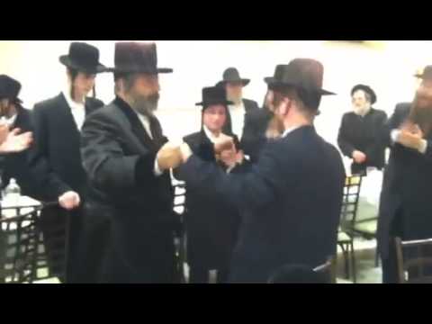 niklesburger rebbe @ a bar mitzva 2/04/13