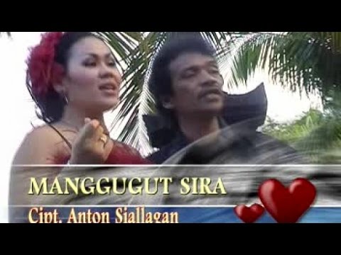Charles Simbolon - Manggugut Sira feat. Siska Sianturi (Album The Best Disco Dangdut Batak)