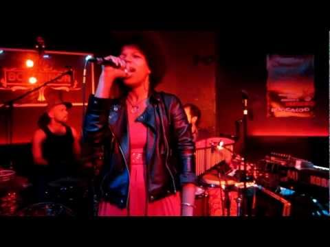 Georgia Anne Muldrow feat. The Ruffcats @ Bohannon