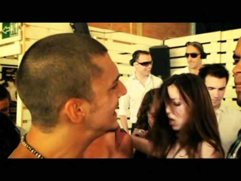 Robert Abigali & DJ Rebel ft.MO -  Meneando