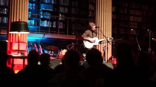 Bloodshot eyes - Dave Simonett - Trampled by Turtles lead singer