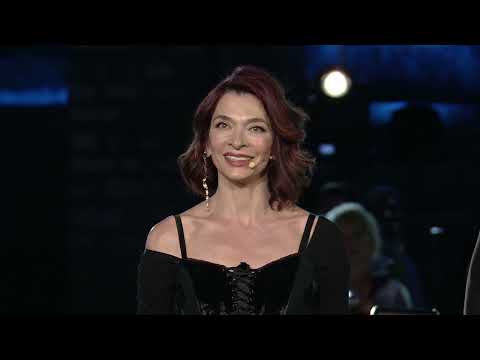 Yjet në Butrint - Hyrja e aktorëve - Yje mbi Butrint