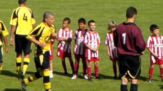 preview picture of video 'PERNES LES FONTAINES (Foot) - Seniors - 18/06/2011 Espérance Pernoise / St Rémy (2ème partie))'