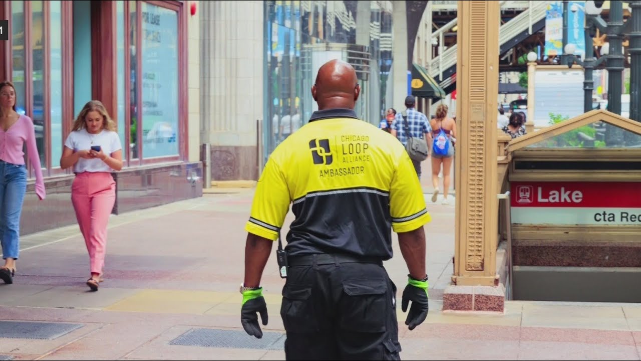 Chicago Loop Alliance expands ambassadors program
