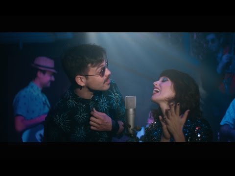 LA VIDA ES CORTA (video oficial) - Verónica Soffia ft. Camilo Zicavo