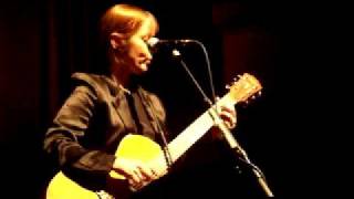 Suzanne Vega - I´ll never be your Maggie May(Live @Toulouse)